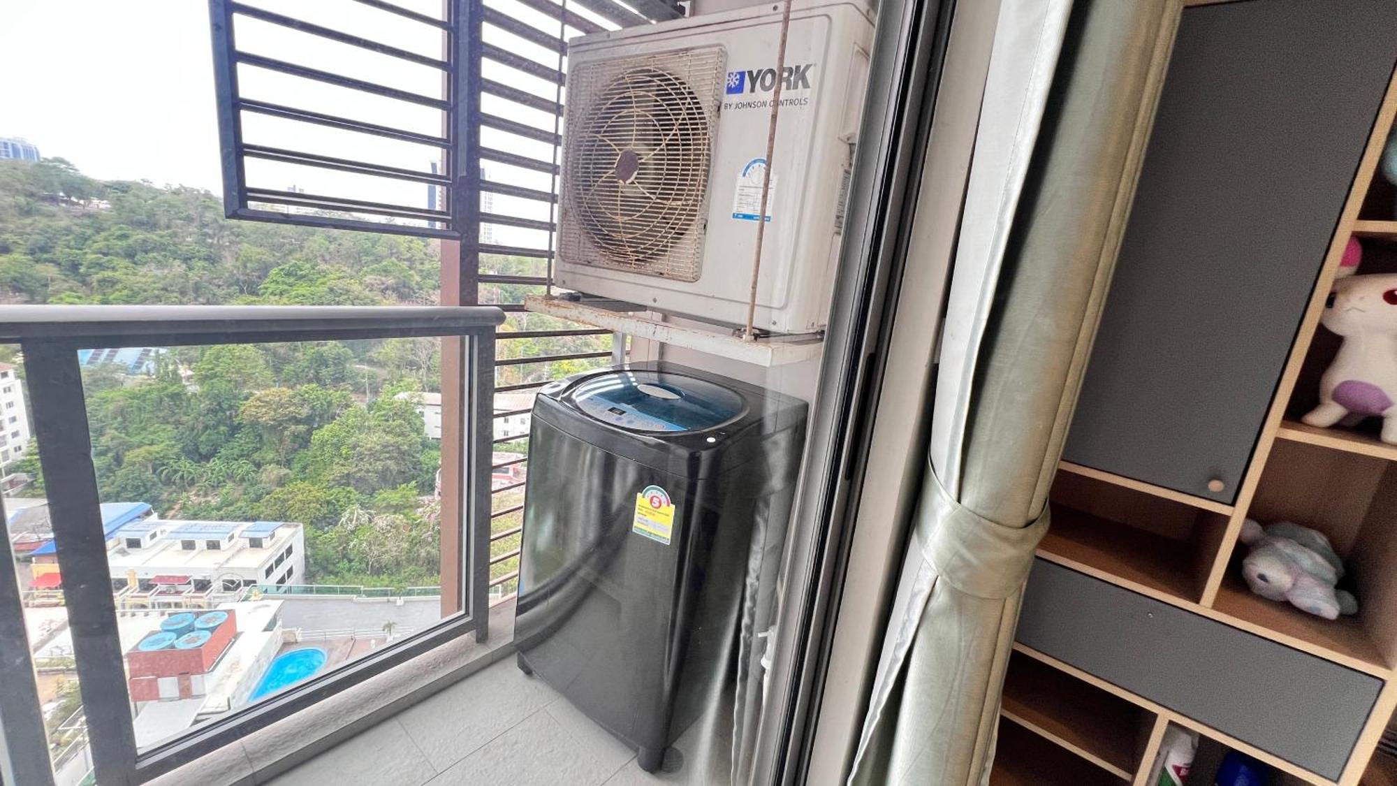 Walking Street Unixx Condo Beautiful Sea View Pattaya Exterior photo